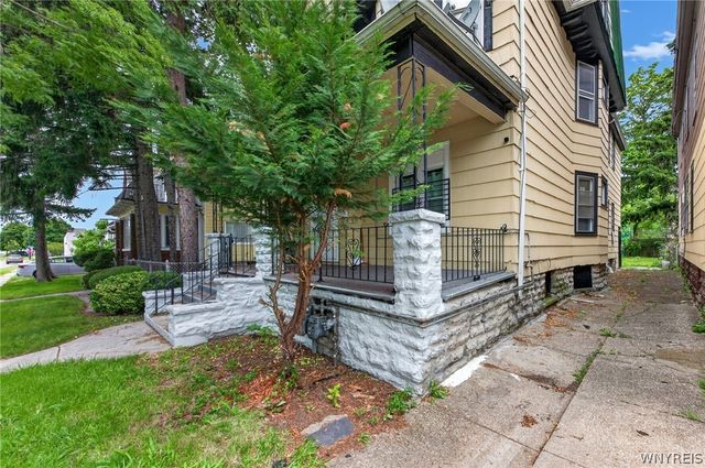 400 Winslow Avenue, Buffalo, NY 14211