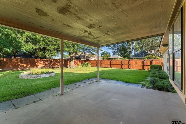 1608 Debbie Street, Sulphur Springs, TX 75482