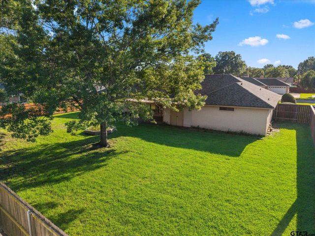 1608 Debbie Street, Sulphur Springs, TX 75482