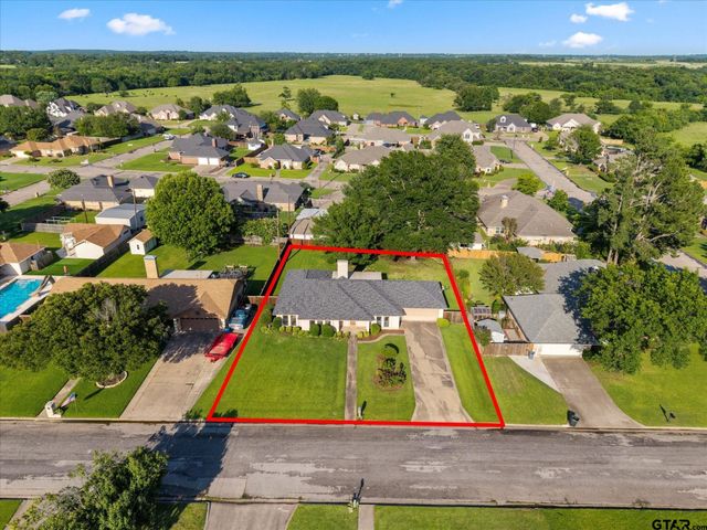 1608 Debbie Street, Sulphur Springs, TX 75482