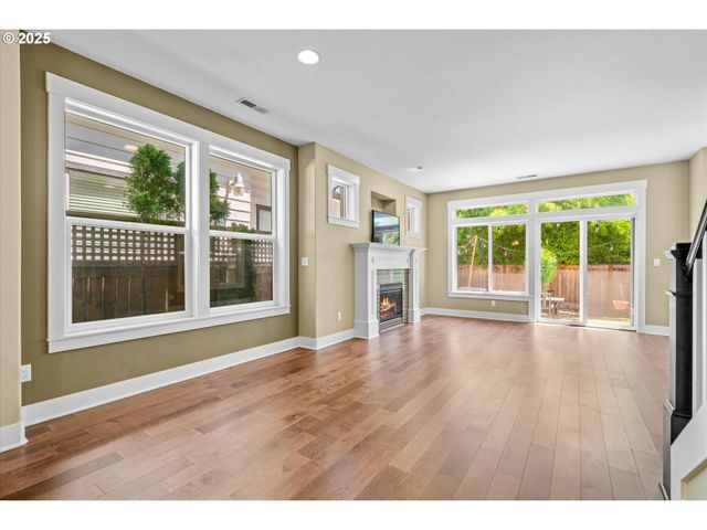 7422 N WILLIAMS Ave, Portland, OR 97217