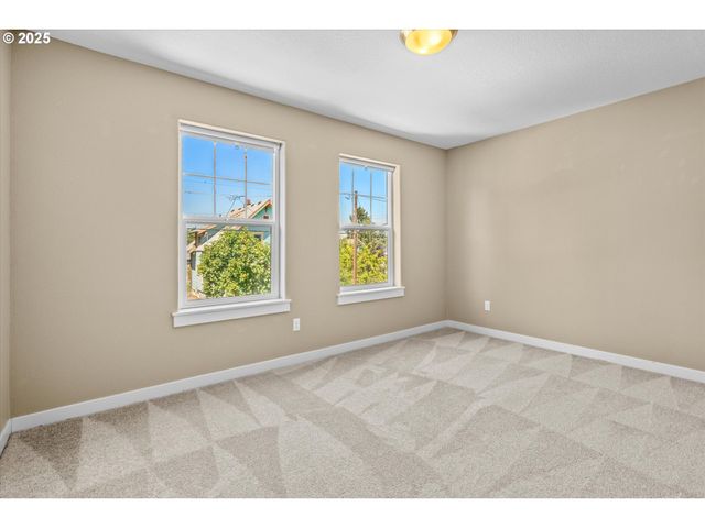 7422 N WILLIAMS Ave, Portland, OR 97217