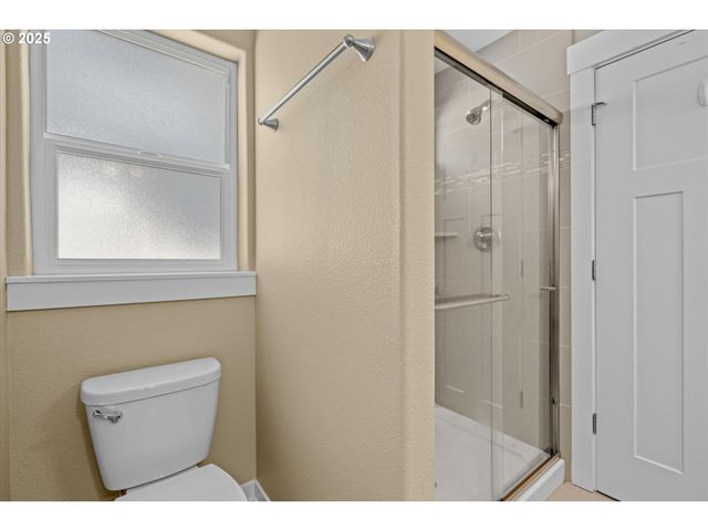 7422 N WILLIAMS Ave, Portland, OR 97217