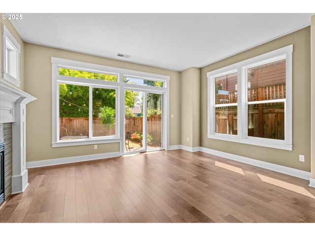 7422 N WILLIAMS Ave, Portland, OR 97217