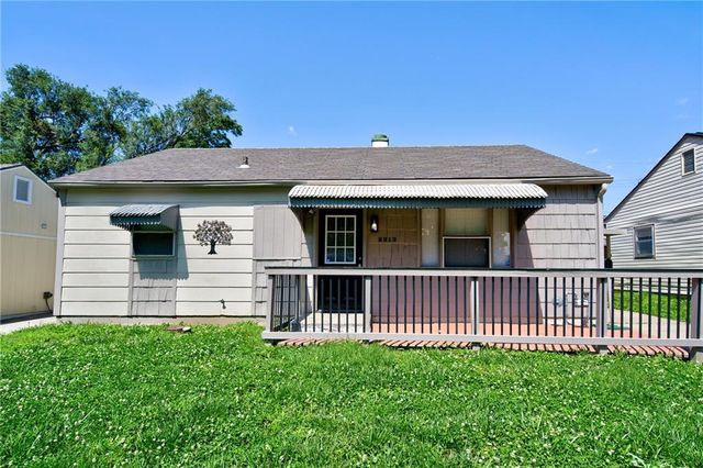 2312 Englewood Court, Independence, MO 64052