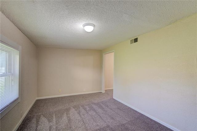 2312 Englewood Court, Independence, MO 64052