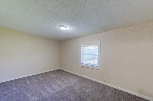 2312 Englewood Court, Independence, MO 64052