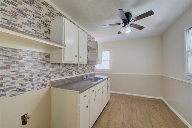 2312 Englewood Court, Independence, MO 64052