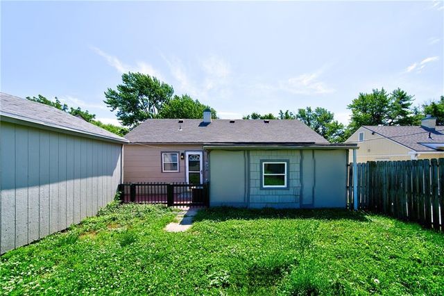 2312 Englewood Court, Independence, MO 64052