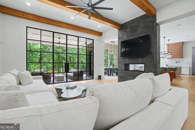 575 Indian Hills Parkway NE, Marietta, GA 30068
