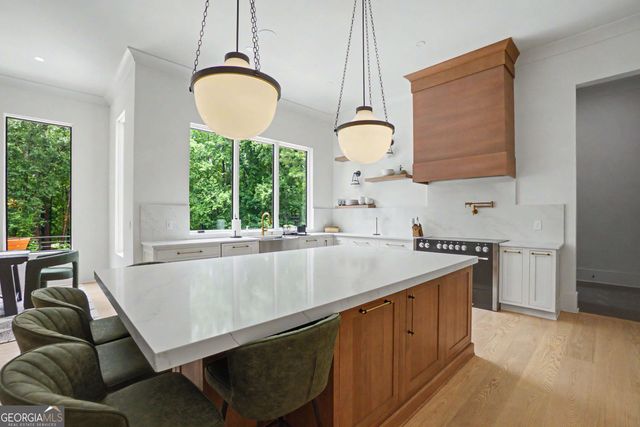 575 Indian Hills Parkway NE, Marietta, GA 30068