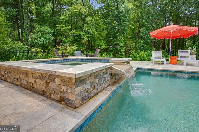 575 Indian Hills Parkway NE, Marietta, GA 30068