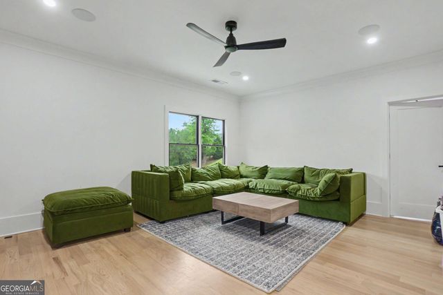 575 Indian Hills Parkway NE, Marietta, GA 30068