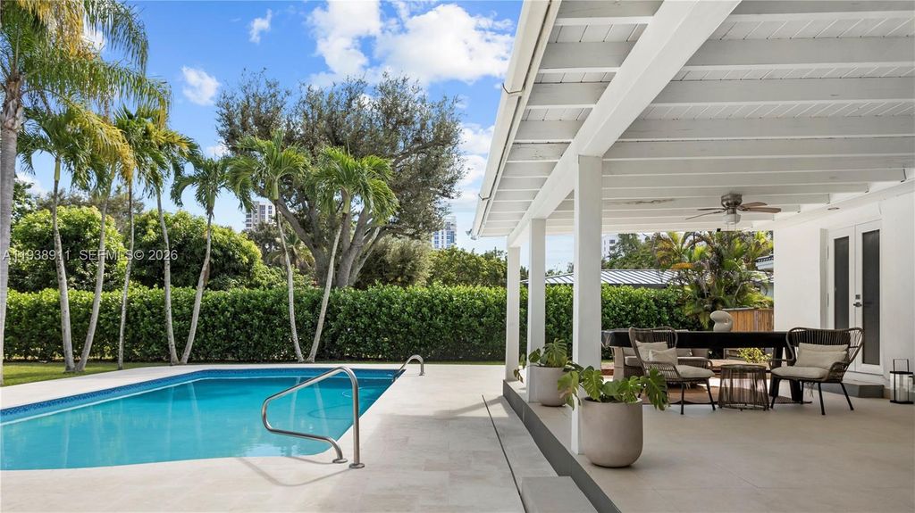 7825 SW 72nd Ave, Miami, FL 33143