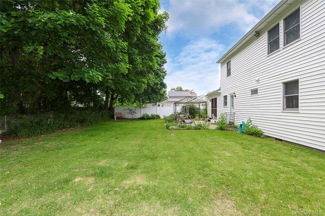 1372 Pine Drive, Bay Shore, NY 11706