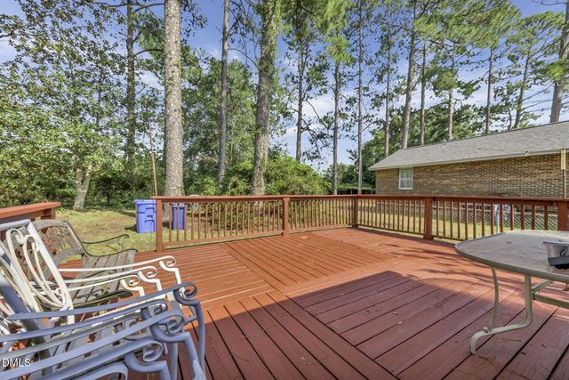 5064 Chesapeake Road, Fayetteville, NC 28311