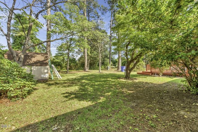 5064 Chesapeake Road, Fayetteville, NC 28311