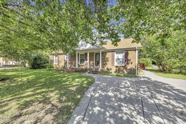 5064 Chesapeake Road, Fayetteville, NC 28311