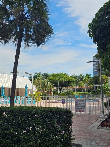 20400 W Country Club Drive 315, Aventura, FL 33180