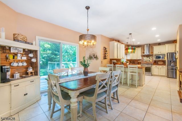 5 Kingston Ct, Jefferson Twp., NJ 07438