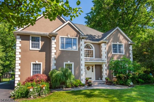 5 Kingston Ct, Jefferson Twp., NJ 07438