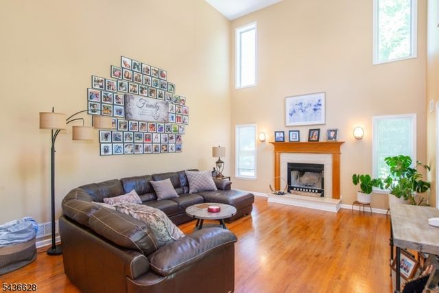 5 Kingston Ct, Jefferson Twp., NJ 07438