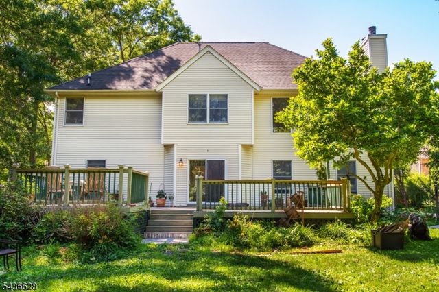 5 Kingston Ct, Jefferson Twp., NJ 07438