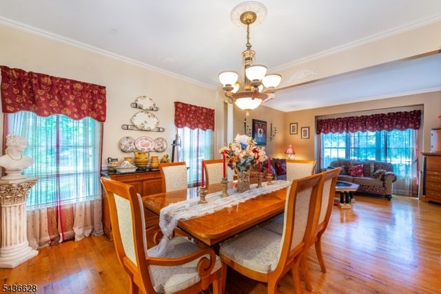 5 Kingston Ct, Jefferson Twp., NJ 07438
