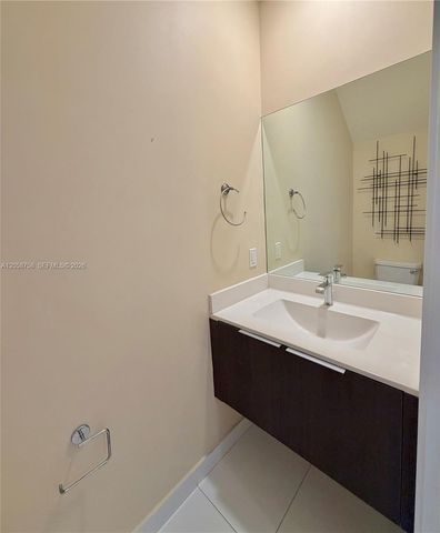 10455 NW 82nd St 10, Doral, FL 33178