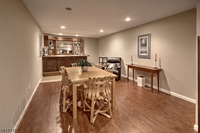 14 Shadowbrook Way, Randolph Twp., NJ 07945