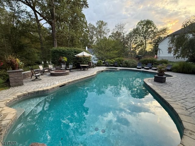 14 Shadowbrook Way, Randolph Twp., NJ 07945