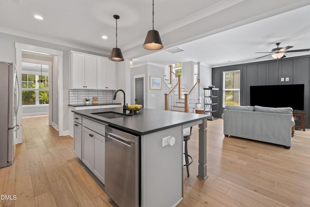 336 W Earp Street, Holly Springs, NC 27540