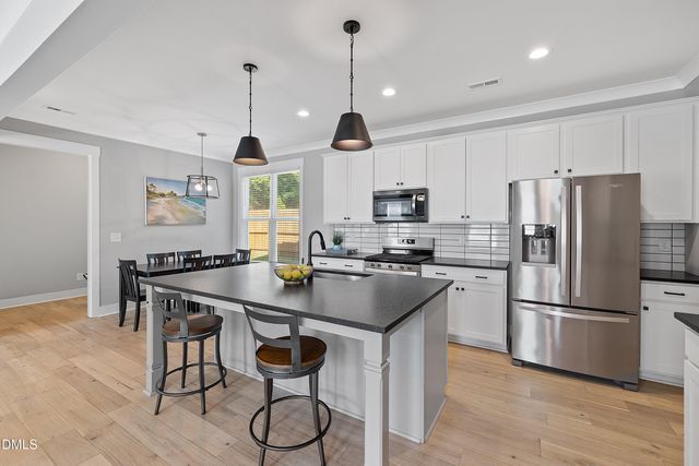 336 W Earp Street, Holly Springs, NC 27540