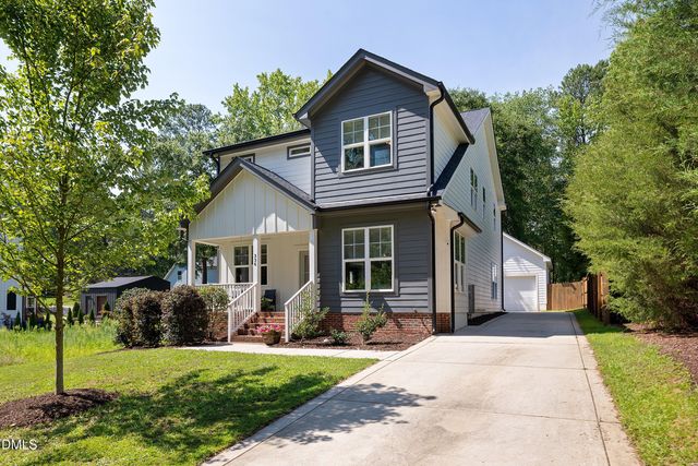 336 W Earp Street, Holly Springs, NC 27540