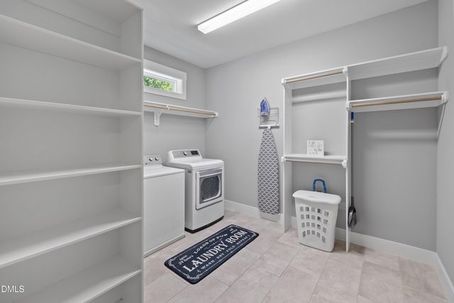 336 W Earp Street, Holly Springs, NC 27540