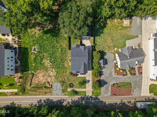 336 W Earp Street, Holly Springs, NC 27540