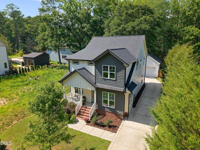 336 W Earp Street, Holly Springs, NC 27540