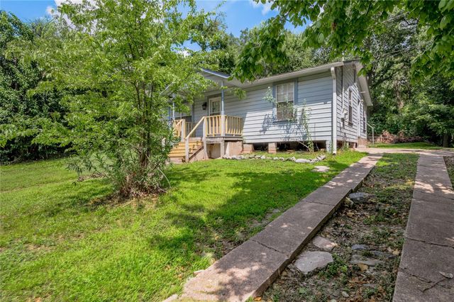 1015 Avenue J, Huntsville, TX 77320