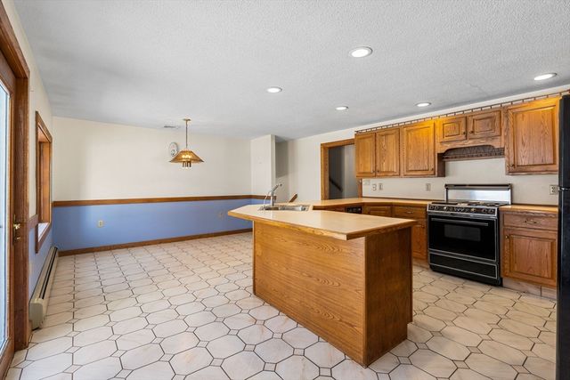 6 Patricia Circle, Wilmington, MA 01887