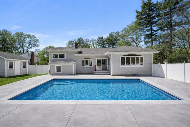 6 Patricia Circle, Wilmington, MA 01887