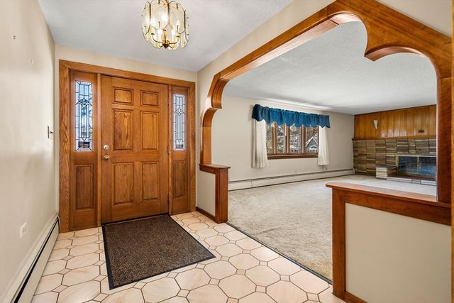 6 Patricia Circle, Wilmington, MA 01887