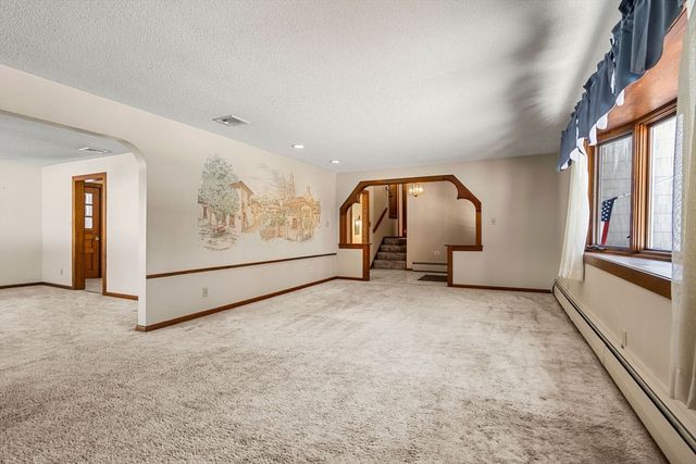 6 Patricia Circle, Wilmington, MA 01887