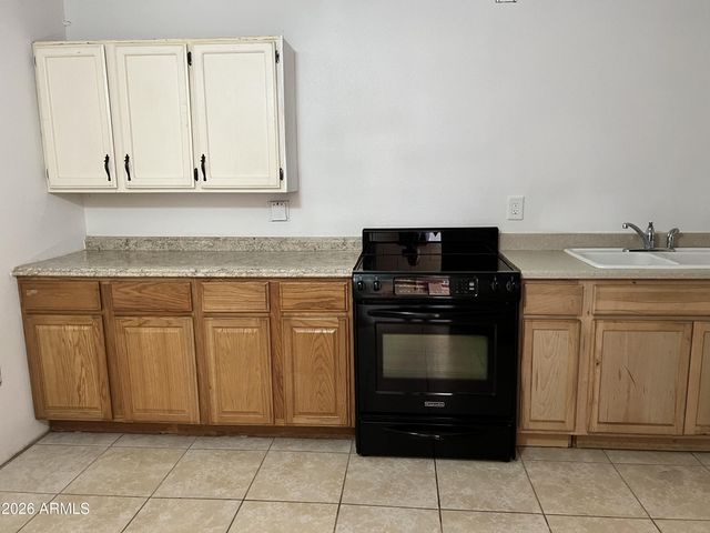206 N SUNSHINE Boulevard, Eloy, AZ 85131