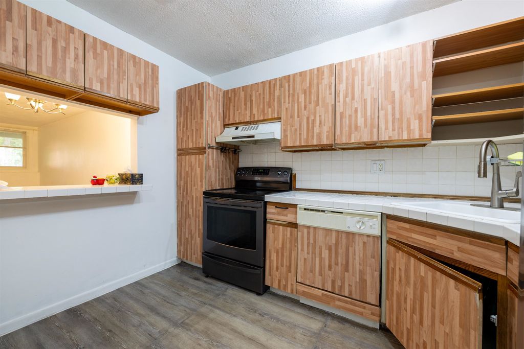 117 Cluff Crossing Rd Apt 9, Salem, NH 03079