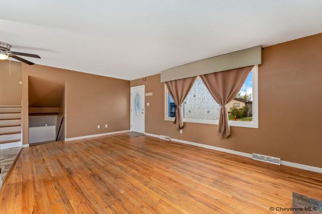 703 TAFT AVE, Cheyenne, WY 82001