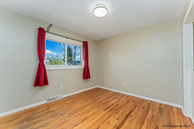 703 TAFT AVE, Cheyenne, WY 82001