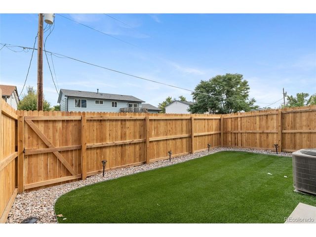 228 Ash St, Bennett, CO 80102