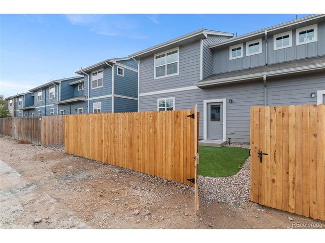 228 Ash St, Bennett, CO 80102