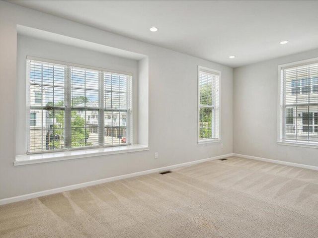 2805 Rathmore Lane, Ann Arbor, MI 48105