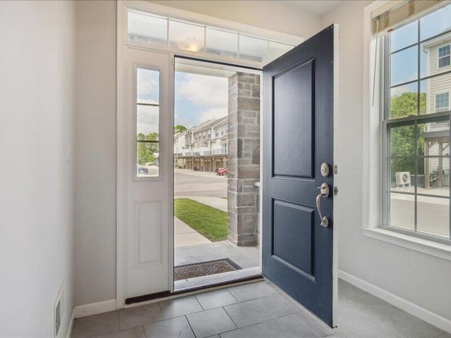 2805 Rathmore Lane, Ann Arbor, MI 48105